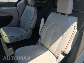 2019 Chrysler Pacifica Limited 121.6" WB – miniatura 10