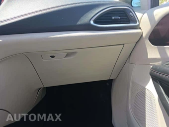 2019 Chrysler Pacifica Limited 121.6" WB – miniatura 17