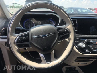 2019 Chrysler Pacifica Limited 121.6" WB - miniatura 10