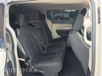2019 Chrysler Pacifica LX 121.6" WB – miniatura 17