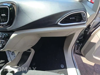 2019 Chrysler Pacifica LX 121.6" WB – miniatura 20