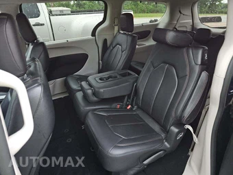 2019 Chrysler Pacifica Touring L 121.6" WB - miniatura 13