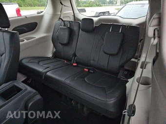2019 Chrysler Pacifica Touring L 121.6" WB - miniatura 14