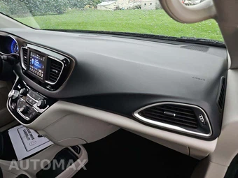 2019 Chrysler Pacifica Touring L 121.6" WB - miniatura 20