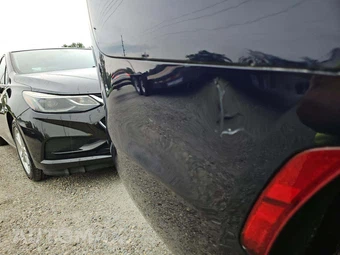 2019 Chrysler Pacifica Touring L 121.6" WB - miniatura 26