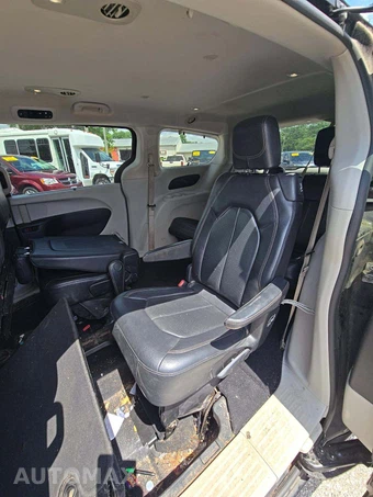 2019 Chrysler Pacifica Touring L 121.6" WB – miniatura 10