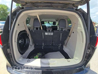 2019 Chrysler Pacifica Touring L 121.6" WB – miniatura 12