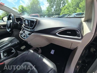 2019 Chrysler Pacifica Touring L 121.6" WB – miniatura 17