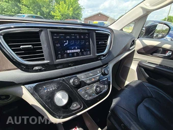 2019 Chrysler Pacifica Touring L 121.6" WB – miniatura 7