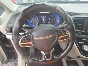2019 Chrysler Pacifica Touring L 121.6" WB – miniatura 10