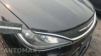 2019 Chrysler Pacifica Touring L 121.6" WB – miniatura 50