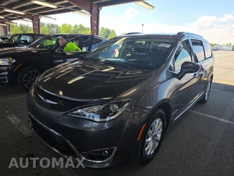 2019 Chrysler Pacifica Touring L 121.6" WB