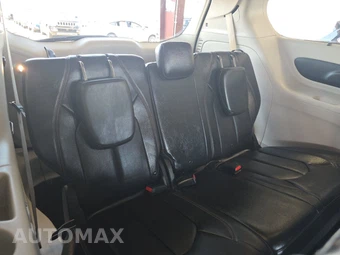 2019 Chrysler Pacifica Touring L 121.6" WB - miniatura 14