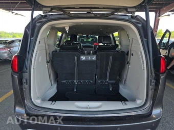 2019 Chrysler Pacifica Touring L 121.6" WB - miniatura 17