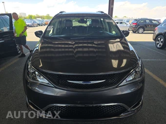 2019 Chrysler Pacifica Touring L 121.6" WB - miniatura 2