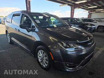 2019 Chrysler Pacifica Touring L 121.6" WB - miniatura 3