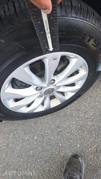 2019 Chrysler Pacifica Touring L 121.6" WB - miniatura 34