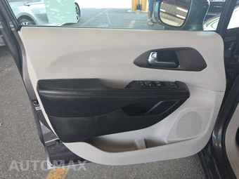 2019 Chrysler Pacifica Touring L 121.6" WB - miniatura 9
