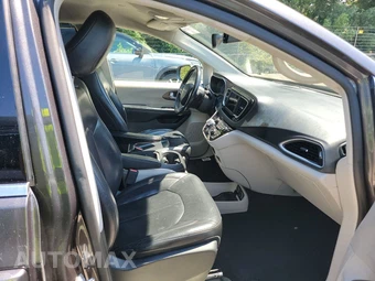 2019 Chrysler Pacifica Touring L 121.6" WB – miniatura 8