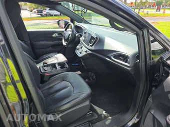 2019 Chrysler Pacifica Touring L 121.6" WB - miniatura 19