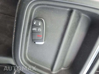 2019 Chrysler Pacifica Touring L 121.6" WB - miniatura 8