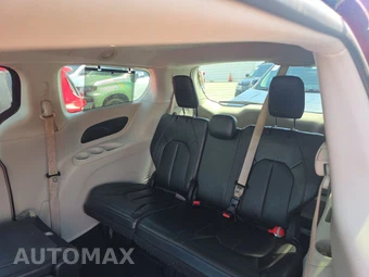2019 Chrysler Pacifica Touring L 121.6" WB - miniatura 17