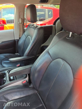 2019 Chrysler Pacifica Touring L 121.6" WB - miniatura 7