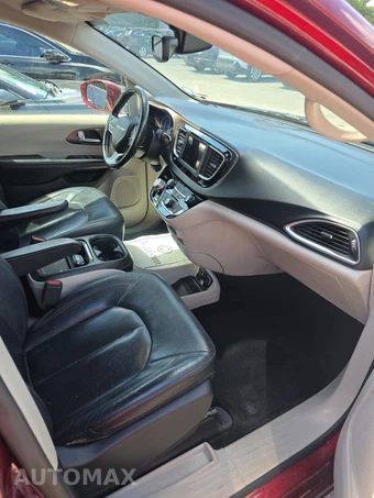 2019 Chrysler Pacifica Touring L 121.6" WB - miniatura 8