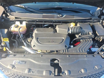 2019 Chrysler Pacifica Touring L 121.6" WB – miniatura 16