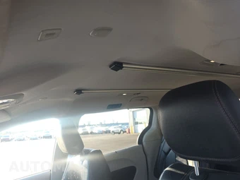2019 Chrysler Pacifica Touring L 121.6" WB – miniatura 18