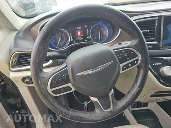 2019 Chrysler Pacifica Touring L 121.6" WB - miniatura 10