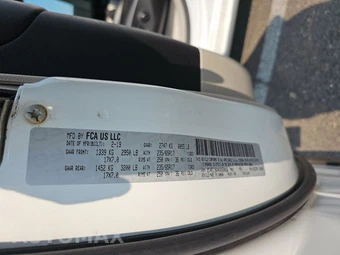 2019 Chrysler Pacifica Touring L 121.6" WB - miniatura 15