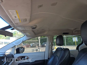 2019 Chrysler Pacifica Touring L 121.6" WB – miniatura 18