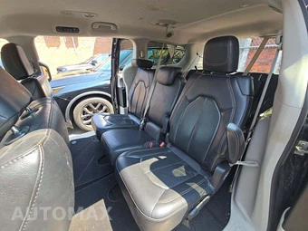 2019 Chrysler Pacifica Touring L 121.6" WB - miniatura 13