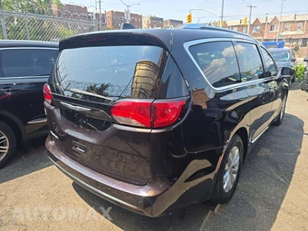2019 Chrysler Pacifica Touring L 121.6" WB - miniatura 3