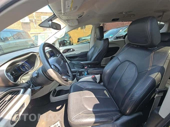 2019 Chrysler Pacifica Touring L 121.6" WB - miniatura 6