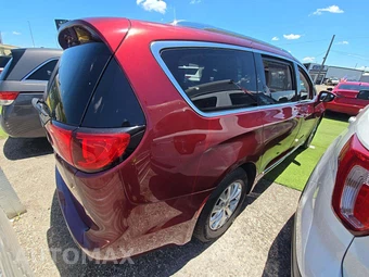 2019 Chrysler Pacifica Touring L 121.6" WB – miniatura 3