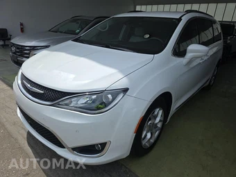 2019 Chrysler Pacifica Touring L 121.6" WB