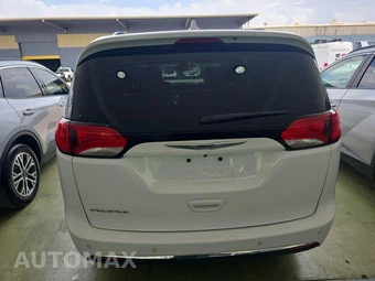 2019 Chrysler Pacifica Touring L 121.6" WB – miniatura 5