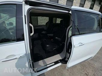 2019 Chrysler Pacifica Touring L 121.6" WB – miniatura 13