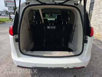 2019 Chrysler Pacifica Touring L 121.6" WB – miniatura 15