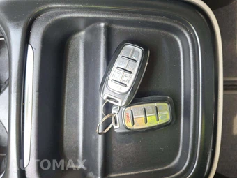 2019 Chrysler Pacifica Touring L 121.6" WB – miniatura 8