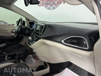 2019 Chrysler Pacifica Touring L 121.6" WB - miniatura 11