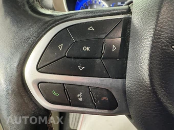 2019 Chrysler Pacifica Touring L 121.6" WB - miniatura 14