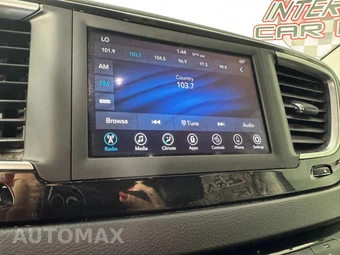 2019 Chrysler Pacifica Touring L 121.6" WB - miniatura 18