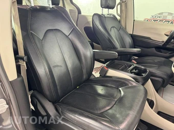 2019 Chrysler Pacifica Touring L 121.6" WB - miniatura 35