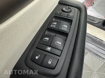 2019 Chrysler Pacifica Touring L 121.6" WB - miniatura 41