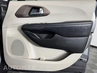 2019 Chrysler Pacifica Touring L 121.6" WB - miniatura 42