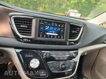 2019 Chrysler Pacifica Touring L 121.6" WB – miniatura 10