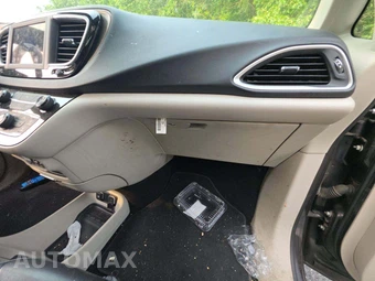 2019 Chrysler Pacifica Touring L 121.6" WB – miniatura 20